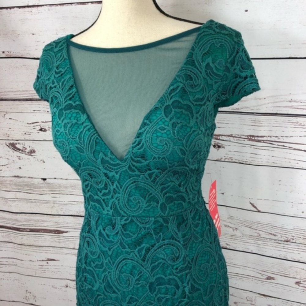 Green Lace Plunge Evening Gown Dress 4